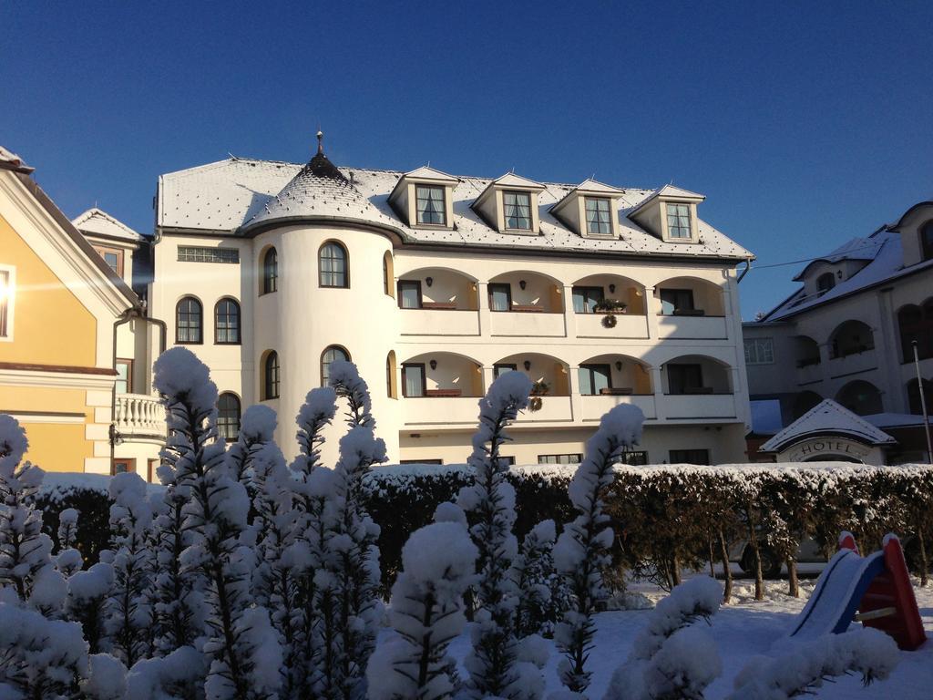 Genussgasthof & Hotel Beim Krutzler Heiligenbrunn ภายนอก รูปภาพ