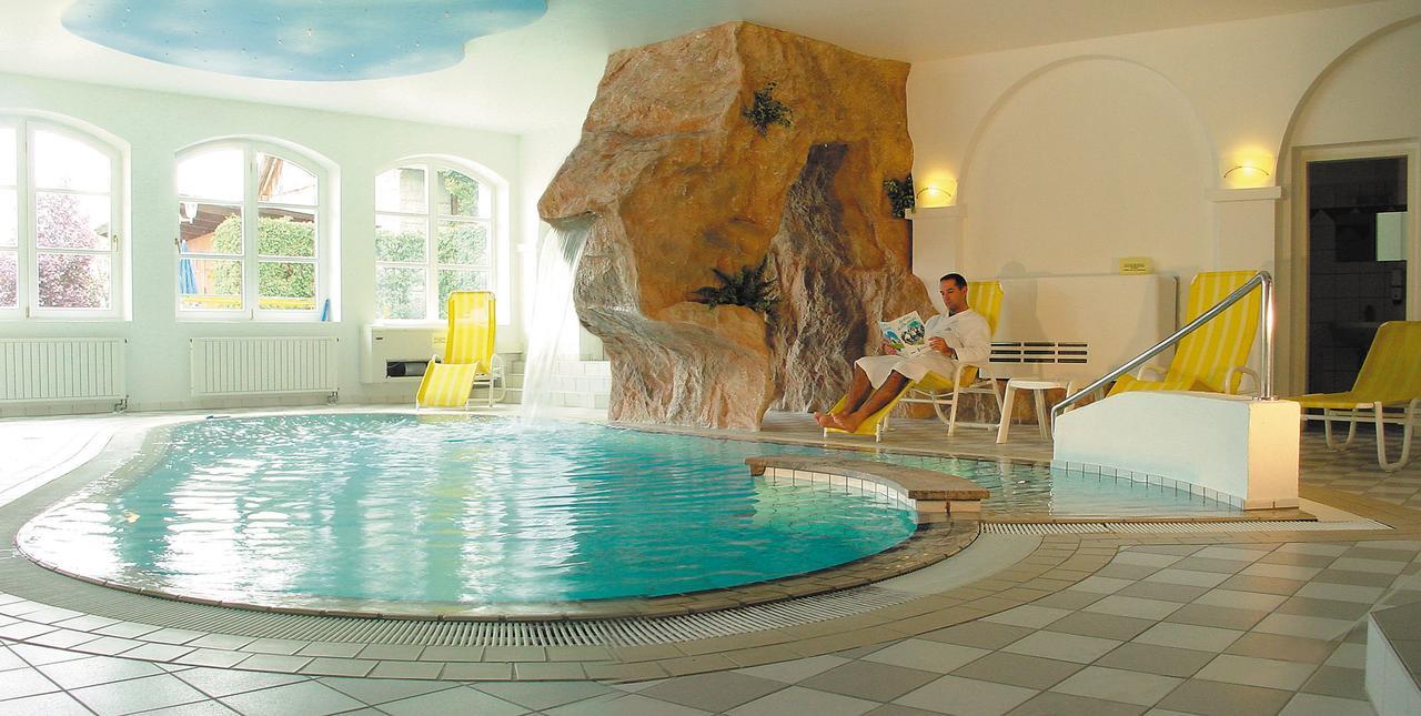 Genussgasthof & Hotel Beim Krutzler Heiligenbrunn ภายนอก รูปภาพ